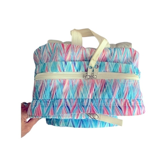 JanSport Big Student Backpack White Pink and Blue Zig Zags X Large Backpack - Picture 3 of 16